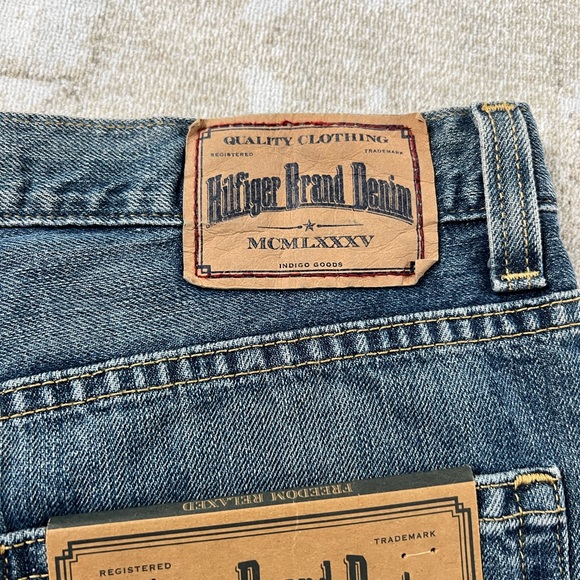 NWT Hilfiger Freedom Relaxed Loose Fit Jeans - Picture 5 of 7